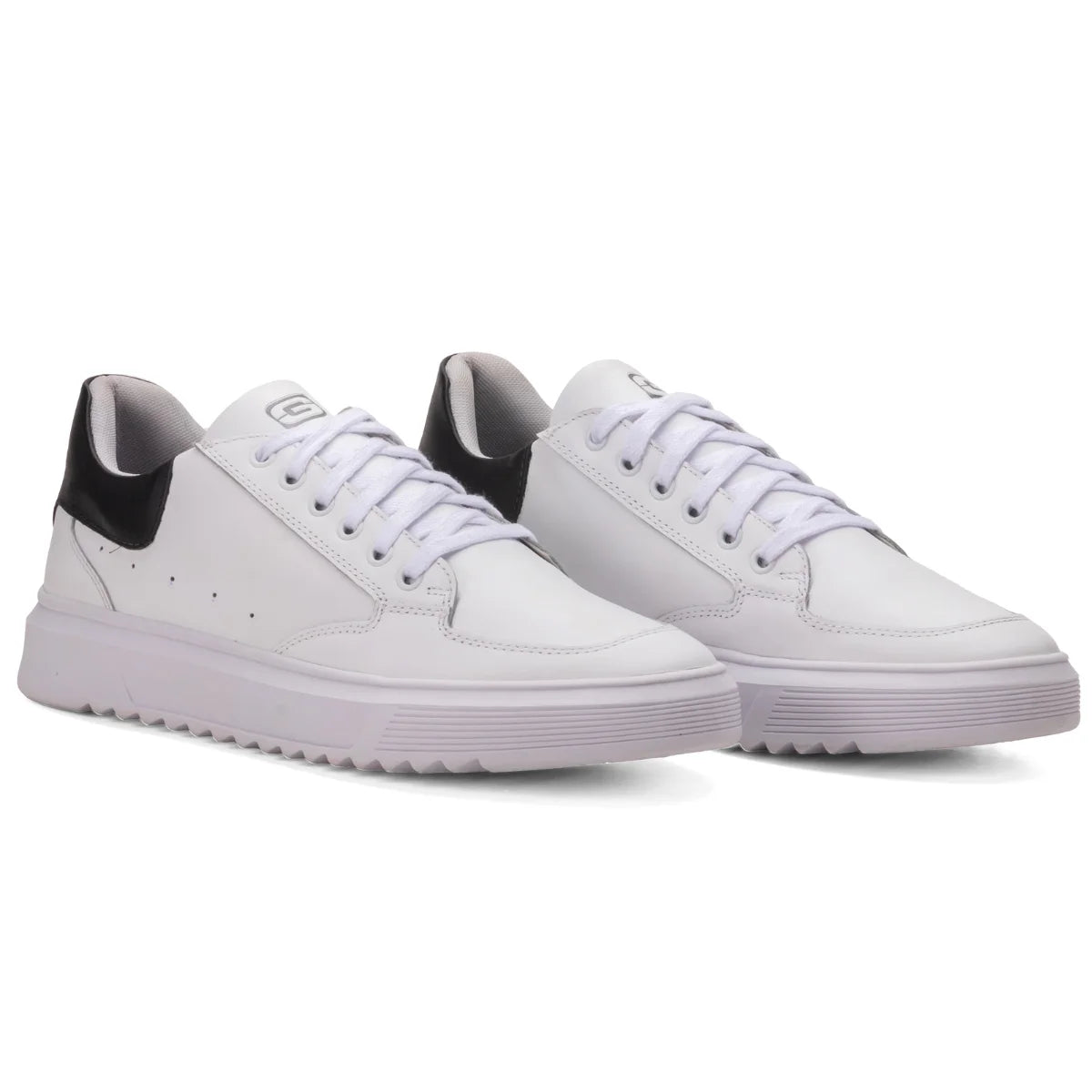 Sapatênis Casual masculino, branco e detalhe preto solado branco
