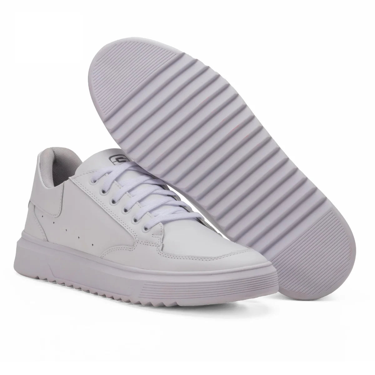 Sapatênis Casual em Couro sintetico, cor branca, com solado amostra